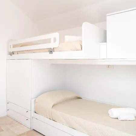 Apartment Modern With Swimming Pool And Parking! *