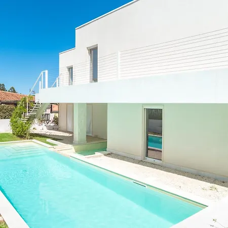 Modern With Swimming Pool And Parking! Appartamento Olbia